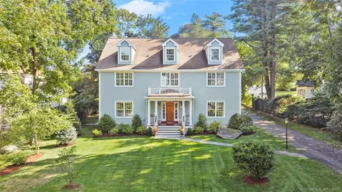 98 Stamford Ave, Stamford, CT 06902