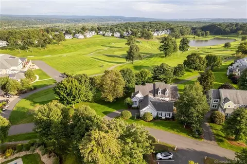 7 Highland Xing, Cromwell, CT 06416
