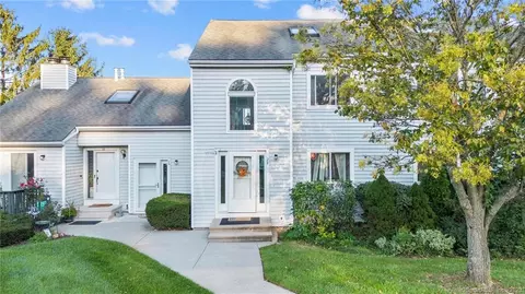 24 Morningview Dr #24, Cromwell, CT 06416