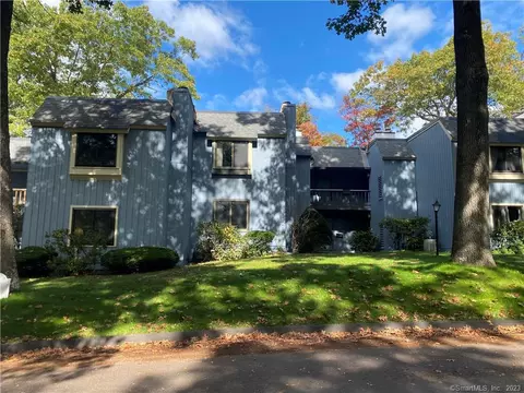 29 Coach Dr #29, Southington, CT 06489