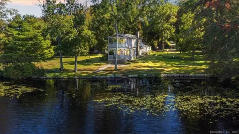 542 Shetucket Tpke, Griswold, CT 06351