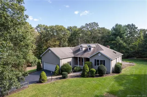 428 Granite Rd, Guilford, CT 06437