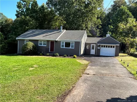 122 Crater Ln, Berlin, CT 06037