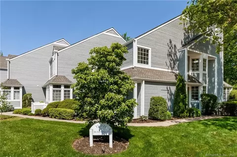 13 Hale Ln #13, Darien, CT 06820