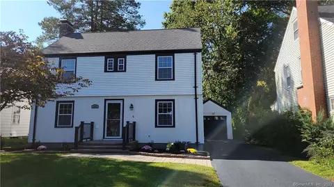 115 Robin Rd, West Hartford, CT 06119