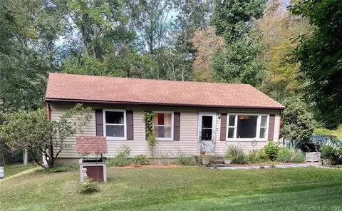 23 North Ave, East Haddam, CT 06469