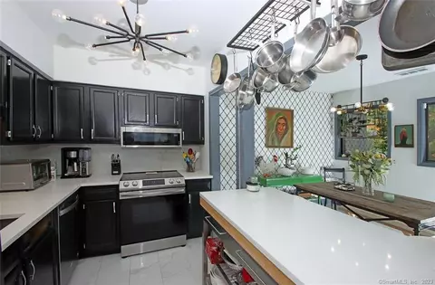 900 Mix Ave #54, Hamden, CT 06518