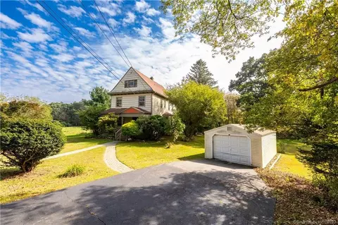 5 Collie Brook Rd, East Hampton, CT 06424