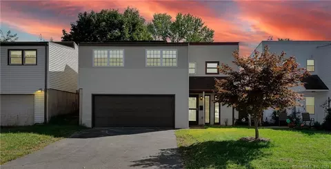 24 Afton Ter, Middletown, CT 06457
