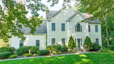 387 Penfield Hill Rd, Portland, CT 06480