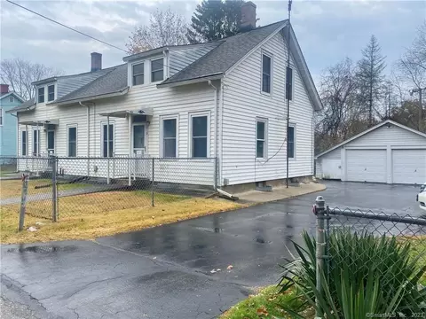 72-73 New Village St, Norwich, CT 06360