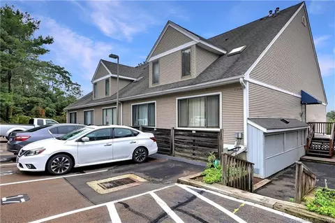 1690 Dixwell Ave #D23, Hamden, CT 06514