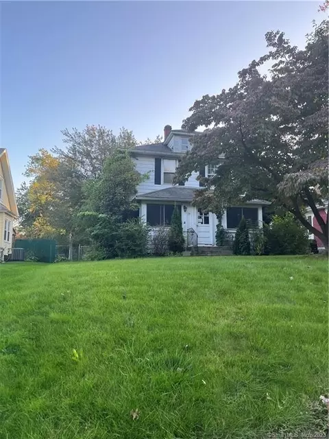 19 Burgoyne St, West Hartford, CT 06110