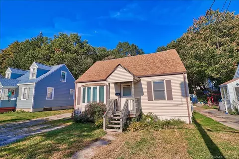 291 Edgewood Ave, Waterbury, CT 06706