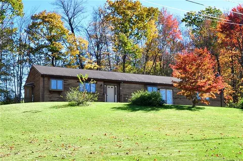 206 Wallens St, Winchester, CT 06098