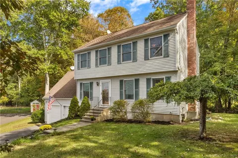 8 School Rd, East Haddam, CT 06469