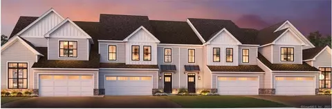 17 Hillcrest Dr #32, Woodbridge, CT 06525