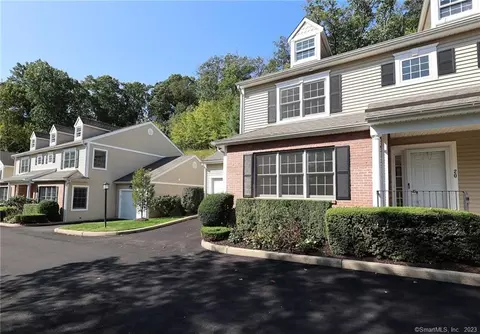 20 Hawthorne Ridge Cir #20, Trumbull, CT 06611