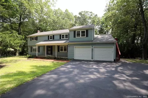 35 Hitchcock Ln, Avon, CT 06001