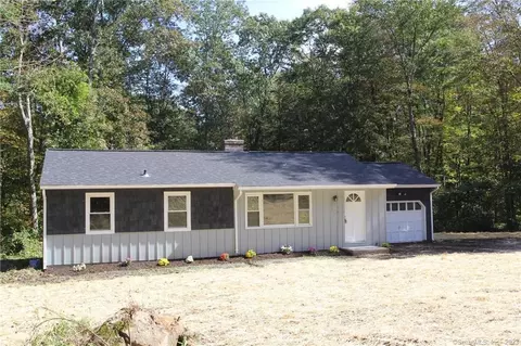 121 Bull Hill Rd, Colchester, CT 06415