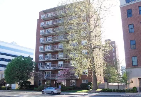 700 Summer St #2A, Stamford, CT 06901