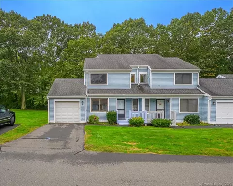 87 Cannon Ridge Dr #87, Watertown, CT 06795