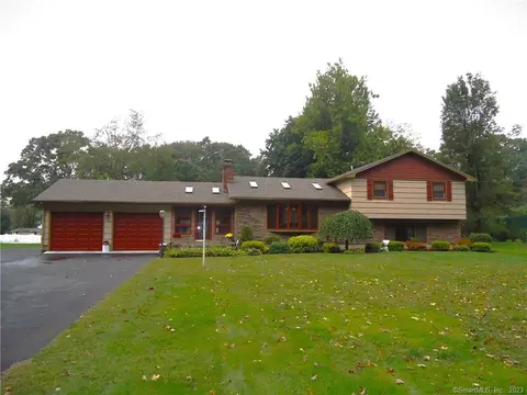 174 Rimmon Rd, North Haven, CT 06473