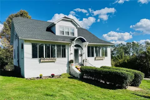 62 Eaton St, Watertown, CT 06779