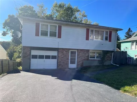 128 Norton St, Waterbury, CT 06708