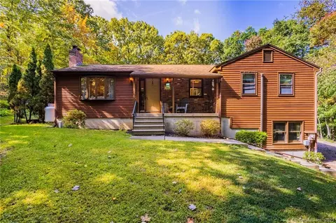 93 Miller Rd, Burlington, CT 06013