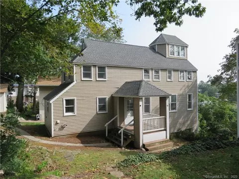 29 Hilton Ave, East Haven, CT 06512