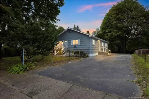 45 Early Ave, Stratford, CT 06615