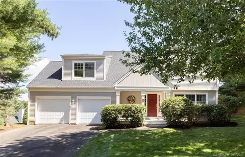 5 Pommel Ln, Middlebury, CT 06762