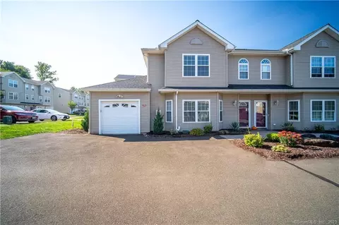70 Dannys Way #70, Wallingford, CT 06492