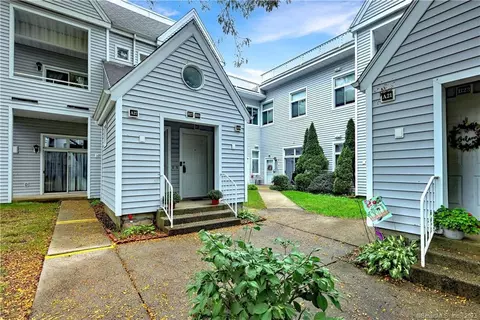 267 Melba St #B25, Milford, CT 06460