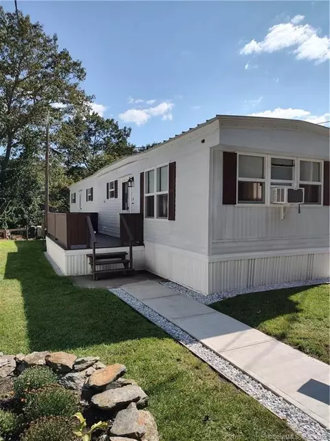 11 6th Ave, Shelton, CT 06484