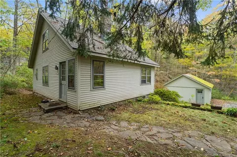 1635 Durham Rd, Guilford, CT 06437