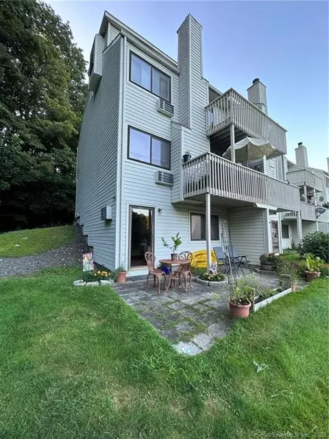 85 N Main St #87, East Hampton, CT 06424