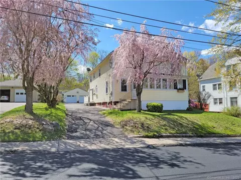 67 Field St, Bristol, CT 06010
