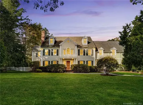 153 Carter St, New Canaan, CT 06840