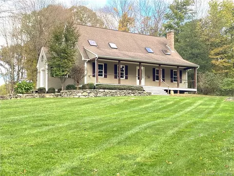 120 Fern Rd, Mansfield, CT 06268
