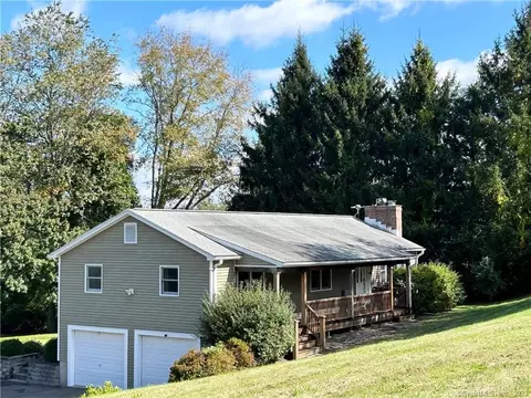 53 Long Meadow Rd, Bethlehem, CT 06751