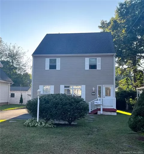 31 Buck St, Newington, CT 06111