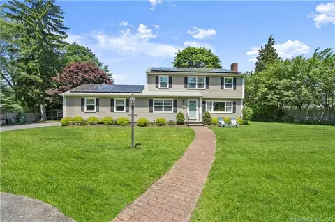 1200 Samuel Ln, Fairfield, CT 06824