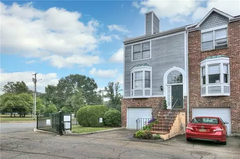 2612 North Ave #F1, Bridgeport, CT 06601