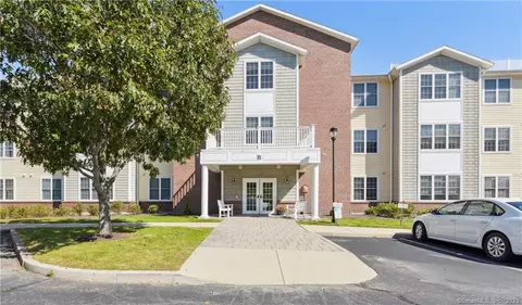 2590 Gold Star Hwy #215, Mystic, CT 06355