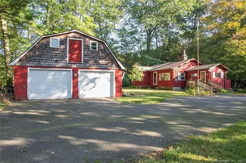 40 Town Line Rd, Burlington, CT 06013