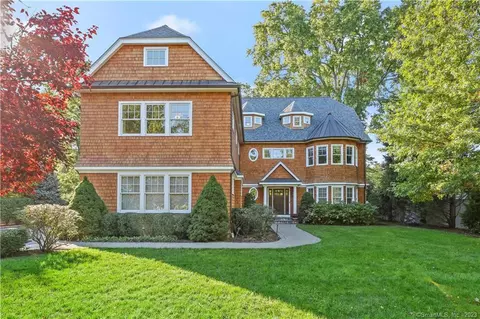 59 Davenport Dr, Stamford, CT 06902