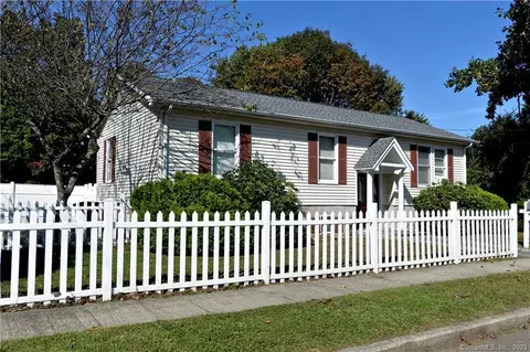 4 Hickory Ave, Milford, CT 06460