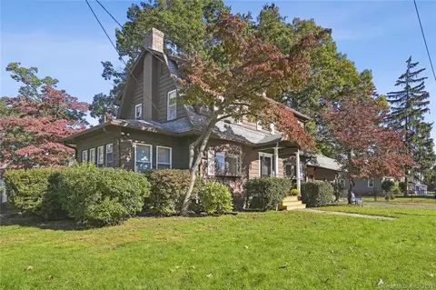 92 Dorothy Rd, Bristol, CT 06010